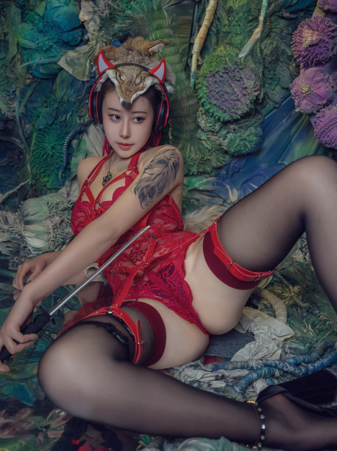 奈汐酱nice - No.110 猎狼女 [47P,1V-994MB] tg@simisebaisi 【丝足阁】032.webp